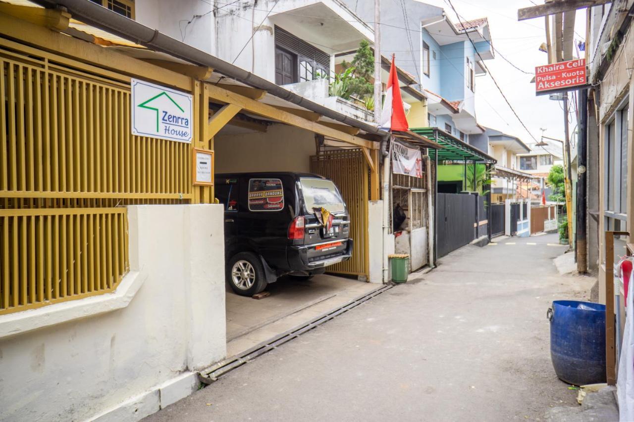 A Pousada Zenrra Backpacker Bandung Exterior foto