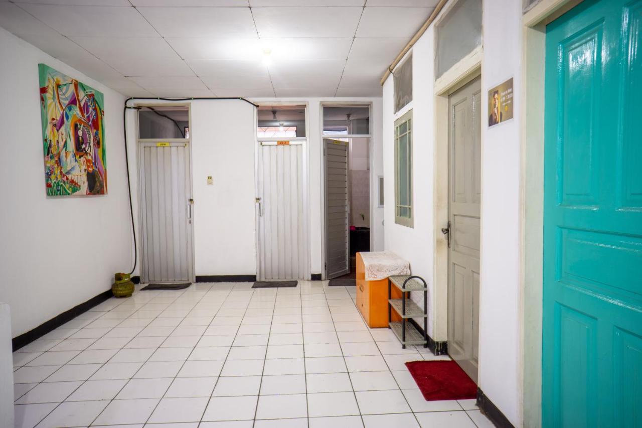 A Pousada Zenrra Backpacker Bandung Exterior foto